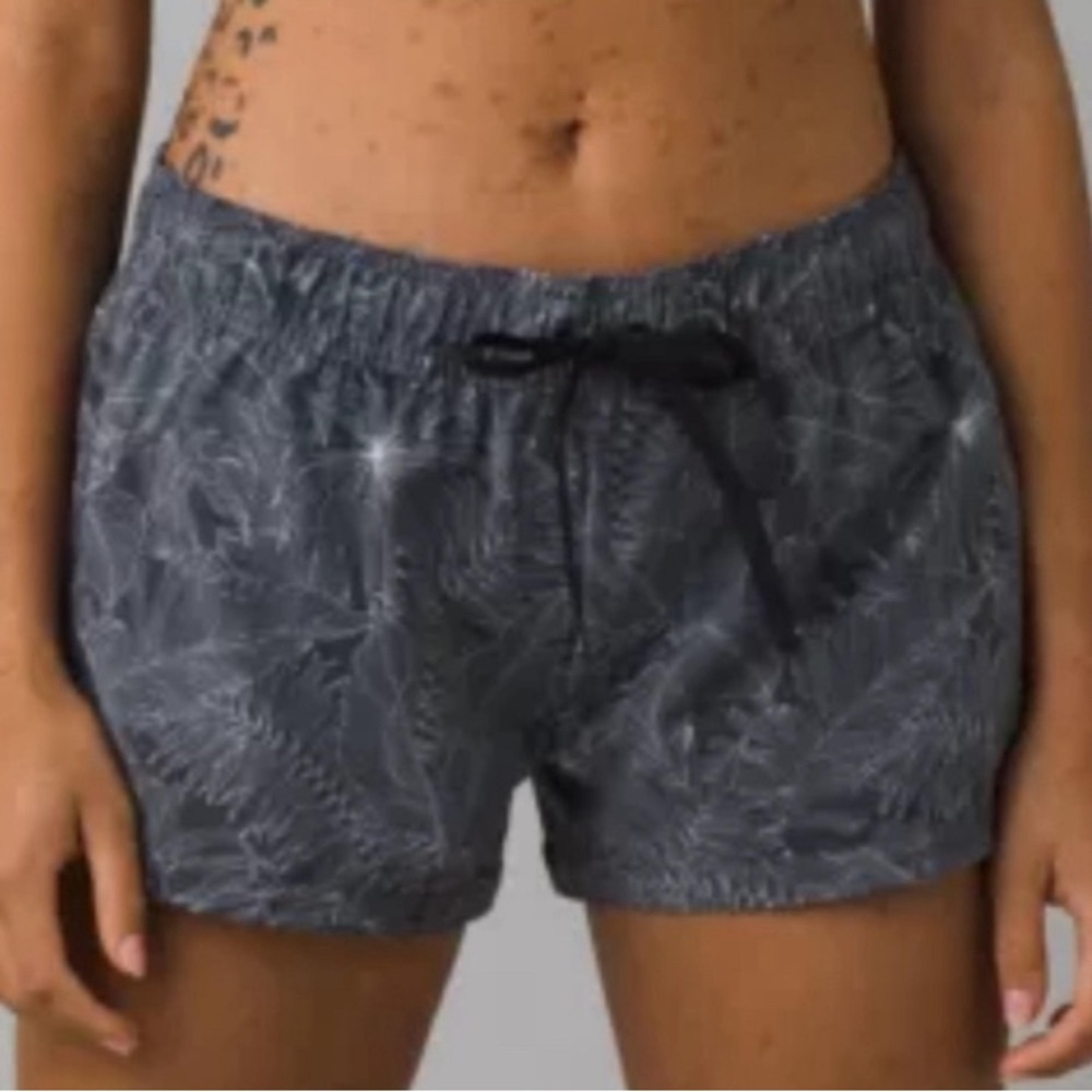 prAna Mariya Shorts in Black Fronds
